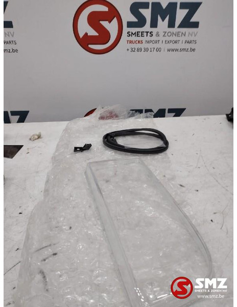 Mercedes-Benz Koplamp rechts mercedes axor a0008264310 - مصابيح أضواء السيارة الأمامية - شاحنة: صورة 1 Mercedes-Benz Koplamp rechts mercedes axor a0008264310 - مصابيح أضواء السيارة الأمامية - شاحنة: صورة 1