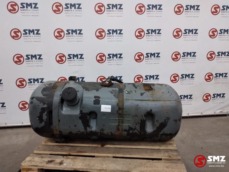 Mercedes-Benz Occ Brandstoftank 210L Mercedes 2527 - خزان الوقود - شاحنة: صورة 1 Mercedes-Benz Occ Brandstoftank 210L Mercedes 2527 - خزان الوقود - شاحنة: صورة 1