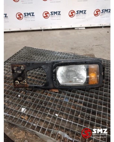 Mercedes-Benz Occ Bumperhoek links met lamp Mercedes SK - ركن مصد السيارة - شاحنة: صورة 2 Mercedes-Benz Occ Bumperhoek links met lamp Mercedes SK - ركن مصد السيارة - شاحنة: صورة 2