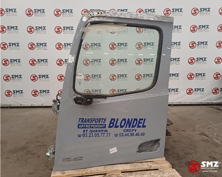 Mercedes-Benz Occ Deur links Actros MP4 - باب و قطع الغيار - شاحنة: صورة 1 Mercedes-Benz Occ Deur links Actros MP4 - باب و قطع الغيار - شاحنة: صورة 1