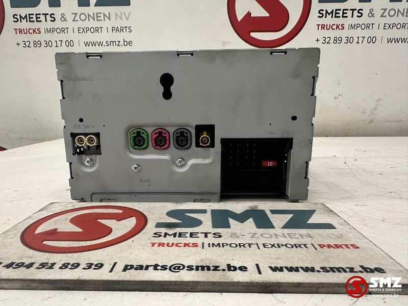 Mercedes-Benz Occ Radio Mercedes W204 - النظام الكهربائي - سيارة: صورة 4 Mercedes-Benz Occ Radio Mercedes W204 - النظام الكهربائي - سيارة: صورة 4