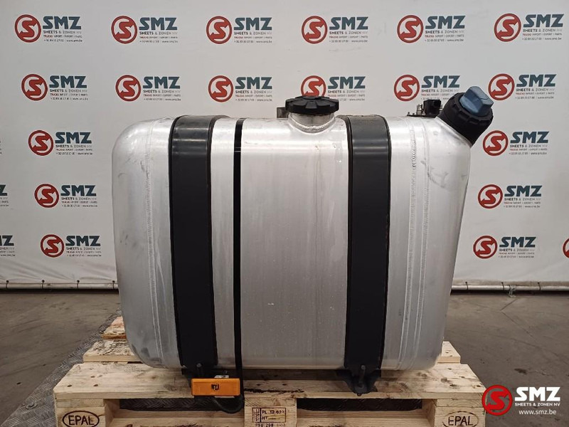 Mercedes-Benz Occ brandstoftank 300L + AdBluetank 25L Mercedes - خزان الوقود - شاحنة: صورة 1 Mercedes-Benz Occ brandstoftank 300L + AdBluetank 25L Mercedes - خزان الوقود - شاحنة: صورة 1