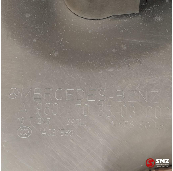 Mercedes-Benz Occ brandstoftank 390L Mercedes - خزان الوقود - شاحنة: صورة 5 Mercedes-Benz Occ brandstoftank 390L Mercedes - خزان الوقود - شاحنة: صورة 5