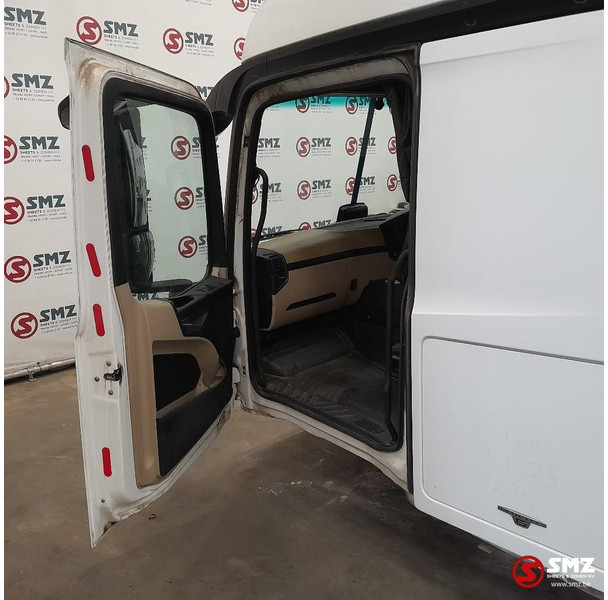 الكابينة والداخلية - شاحنة Mercedes-Benz Occ cabine RHD Mercedes: صورة 10 الكابينة والداخلية - شاحنة Mercedes-Benz Occ cabine RHD Mercedes: صورة 10
