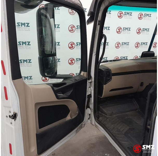 الكابينة والداخلية - شاحنة Mercedes-Benz Occ cabine RHD Mercedes: صورة 11 الكابينة والداخلية - شاحنة Mercedes-Benz Occ cabine RHD Mercedes: صورة 11