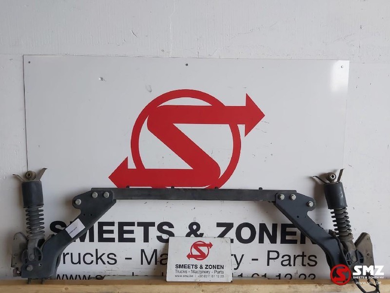 Mercedes-Benz Occ dwarsligger,schokdempers cabinevering achter - تعليق الكابينة - شاحنة: صورة 1 Mercedes-Benz Occ dwarsligger,schokdempers cabinevering achter - تعليق الكابينة - شاحنة: صورة 1