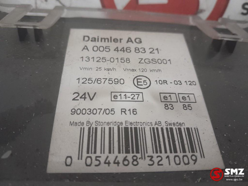 Mercedes-Benz Occ instrumentenpaneel Mercedes - لوحة القيادة - شاحنة: صورة 3 Mercedes-Benz Occ instrumentenpaneel Mercedes - لوحة القيادة - شاحنة: صورة 3