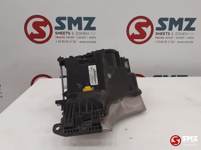 Mercedes-Benz Occ koplamp links Mercedes Actros MP4 - مصابيح أضواء السيارة الأمامية - شاحنة: صورة 4 Mercedes-Benz Occ koplamp links Mercedes Actros MP4 - مصابيح أضواء السيارة الأمامية - شاحنة: صورة 4