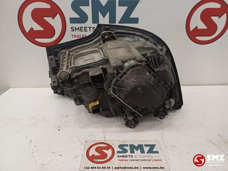 Mercedes-Benz Occ koplamp links RHD Mercedes - مصابيح أضواء السيارة الأمامية - شاحنة: صورة 2 Mercedes-Benz Occ koplamp links RHD Mercedes - مصابيح أضواء السيارة الأمامية - شاحنة: صورة 2