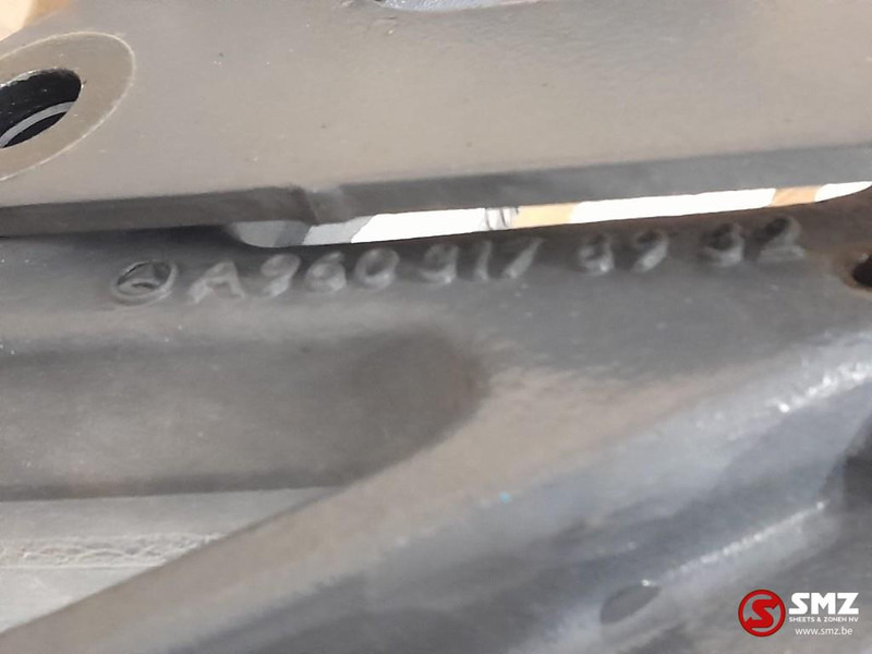 إطار/ شاسيه - شاحنة Mercedes-Benz Occ montagebeugels chassis links Mercedes: صورة 6