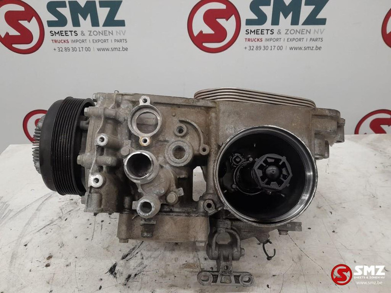 Mercedes-Benz Occ oliefilter + oliekoeler Mercedes - فلتر الزيت - شاحنة: صورة 2 Mercedes-Benz Occ oliefilter + oliekoeler Mercedes - فلتر الزيت - شاحنة: صورة 2