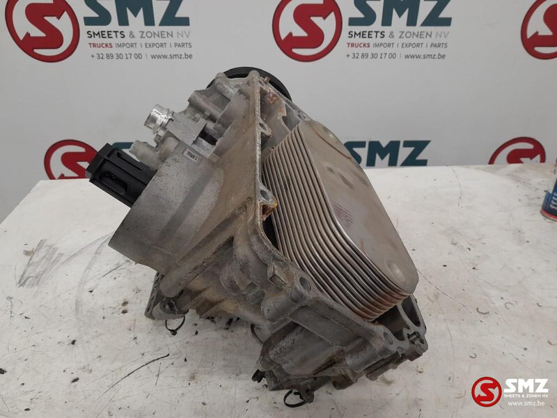 Mercedes-Benz Occ oliefilter + oliekoeler Mercedes - فلتر الزيت - شاحنة: صورة 1 Mercedes-Benz Occ oliefilter + oliekoeler Mercedes - فلتر الزيت - شاحنة: صورة 1