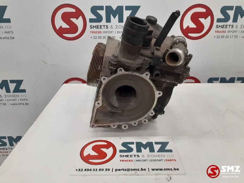 Mercedes-Benz Occ oliefilterhuis Mercedes - فلتر الزيت - شاحنة: صورة 2 Mercedes-Benz Occ oliefilterhuis Mercedes - فلتر الزيت - شاحنة: صورة 2