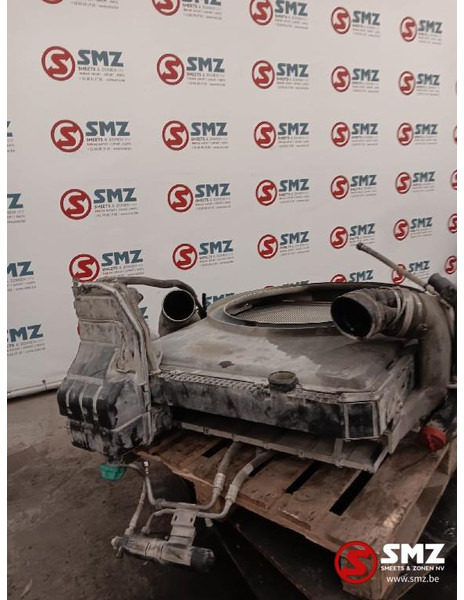 Mercedes-Benz Occ radiator + intercooler + expansievat Mercedes - مبرد المحرك - شاحنة: صورة 3 Mercedes-Benz Occ radiator + intercooler + expansievat Mercedes - مبرد المحرك - شاحنة: صورة 3