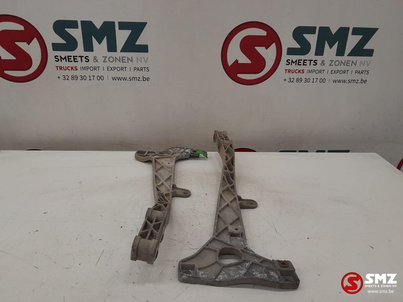 Mercedes-Benz Occ set koplampsteunen L/R Mercedes - مصابيح أضواء السيارة الأمامية - شاحنة: صورة 4 Mercedes-Benz Occ set koplampsteunen L/R Mercedes - مصابيح أضواء السيارة الأمامية - شاحنة: صورة 4