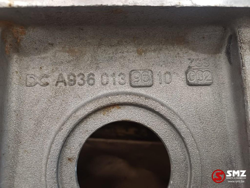 Mercedes-Benz Occ vliegwielhuis OM936 Mercedes - المحرك و قطع الغيار - شاحنة: صورة 3 Mercedes-Benz Occ vliegwielhuis OM936 Mercedes - المحرك و قطع الغيار - شاحنة: صورة 3