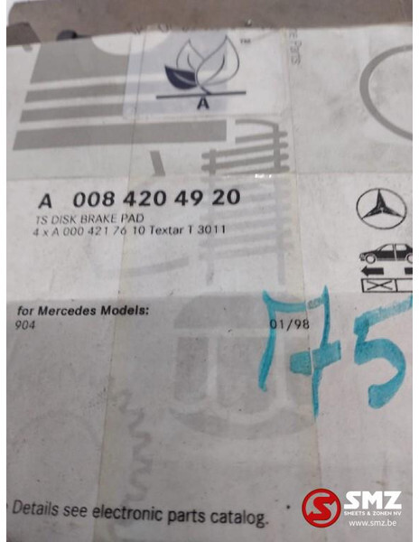 Mercedes-Benz Set remblokken mercedes sprinter w901-w905 a008420 - دواسات الفرامل - شاحنة: صورة 2 Mercedes-Benz Set remblokken mercedes sprinter w901-w905 a008420 - دواسات الفرامل - شاحنة: صورة 2