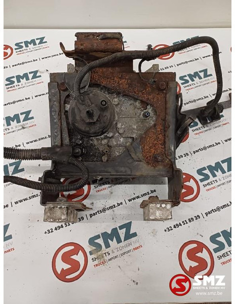 Renault Occ AdBlue pomp Renault - نظام الوقود - شاحنة: صورة 3 Renault Occ AdBlue pomp Renault - نظام الوقود - شاحنة: صورة 3