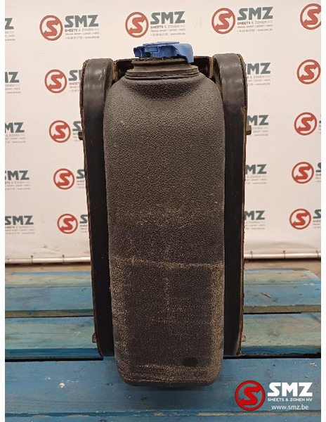 Renault Occ AdBluetank + AdBlueniveausensor Renault - نظام الوقود - شاحنة: صورة 1 Renault Occ AdBluetank + AdBlueniveausensor Renault - نظام الوقود - شاحنة: صورة 1