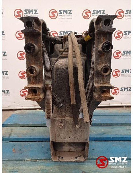 Renault Occ AdBluetank + AdBlueniveausensor Renault - نظام الوقود - شاحنة: صورة 4 Renault Occ AdBluetank + AdBlueniveausensor Renault - نظام الوقود - شاحنة: صورة 4