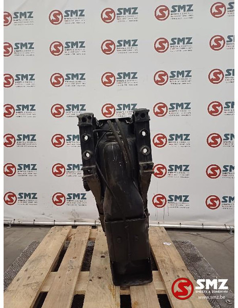 Renault Occ AdBluetank Renault - نظام الوقود - شاحنة: صورة 4 Renault Occ AdBluetank Renault - نظام الوقود - شاحنة: صورة 4