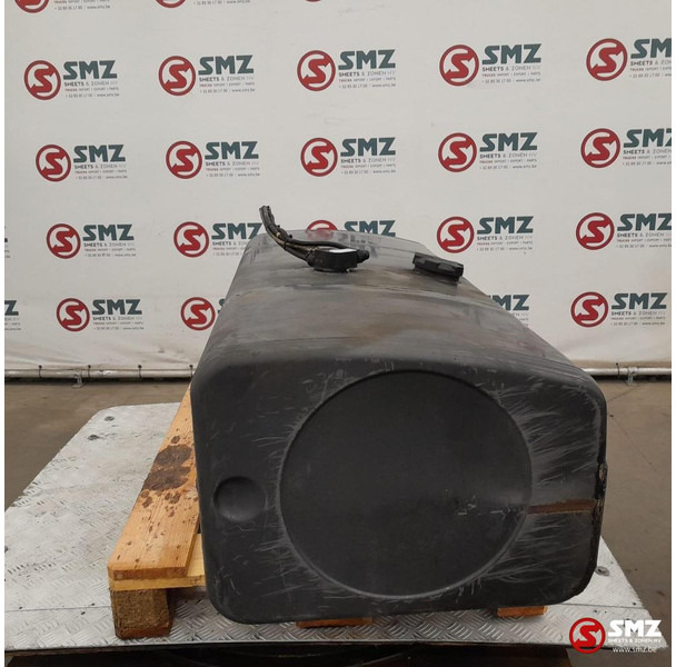 Renault Occ brandstoftank + brandstofniveusensor 310L Rena - خزان الوقود - شاحنة: صورة 3 Renault Occ brandstoftank + brandstofniveusensor 310L Rena - خزان الوقود - شاحنة: صورة 3