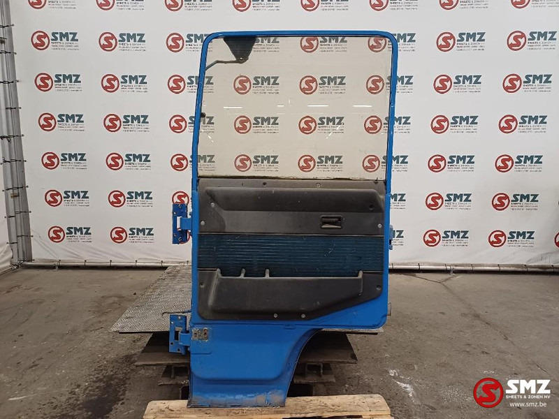 Renault Occ deur rechts Renault - باب و قطع الغيار - شاحنة: صورة 2 Renault Occ deur rechts Renault - باب و قطع الغيار - شاحنة: صورة 2