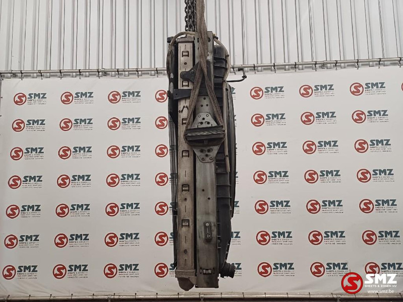 Renault Occ radiator Renault T - مبرد المحرك - شاحنة: صورة 4 Renault Occ radiator Renault T - مبرد المحرك - شاحنة: صورة 4