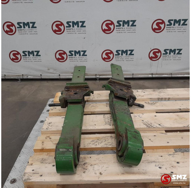 Scania Occ set van 2 bladveren stuuras / meeloopas Scania - تعليق الصلب - شاحنة: صورة 4 Scania Occ set van 2 bladveren stuuras / meeloopas Scania - تعليق الصلب - شاحنة: صورة 4