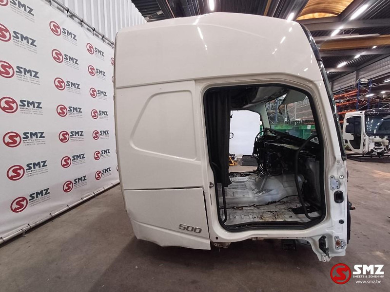 Volvo Occ Cabine Volvo FH4 met schade - الكابينة والداخلية - شاحنة: صورة 5 Volvo Occ Cabine Volvo FH4 met schade - الكابينة والداخلية - شاحنة: صورة 5