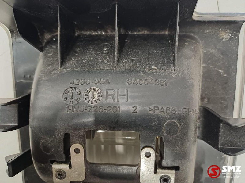 Volvo Occ binnenverlichting links + rechts Volvo - الكابينة والداخلية - شاحنة: صورة 3 Volvo Occ binnenverlichting links + rechts Volvo - الكابينة والداخلية - شاحنة: صورة 3