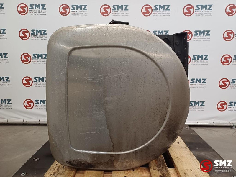 Volvo Occ brandstoftank 450L met steunen Volvo - خزان الوقود - شاحنة: صورة 3 Volvo Occ brandstoftank 450L met steunen Volvo - خزان الوقود - شاحنة: صورة 3