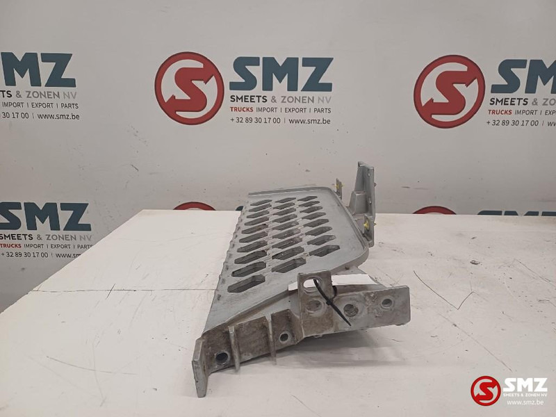 Volvo Occ opstaptrede links Volvo - الكابينة والداخلية - شاحنة: صورة 2 Volvo Occ opstaptrede links Volvo - الكابينة والداخلية - شاحنة: صورة 2