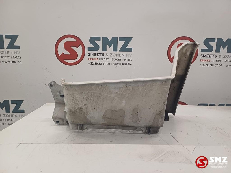 Volvo Occ opstaptrede rechts Volvo - الكابينة والداخلية - شاحنة: صورة 4 Volvo Occ opstaptrede rechts Volvo - الكابينة والداخلية - شاحنة: صورة 4