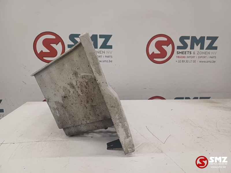 Volvo Occ opstaptrede rechts Volvo - الكابينة والداخلية - شاحنة: صورة 3 Volvo Occ opstaptrede rechts Volvo - الكابينة والداخلية - شاحنة: صورة 3