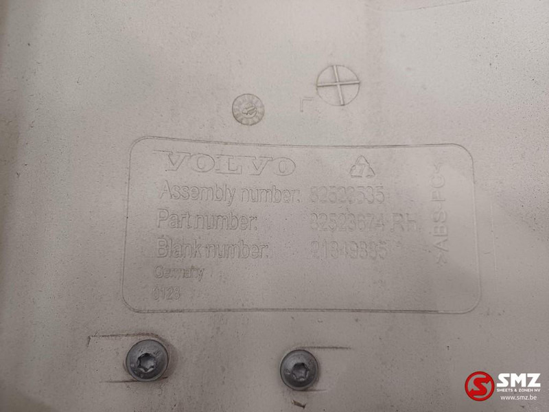 Volvo Occ windgeleider rechts Volvo - الكابينة والداخلية - شاحنة: صورة 5 Volvo Occ windgeleider rechts Volvo - الكابينة والداخلية - شاحنة: صورة 5