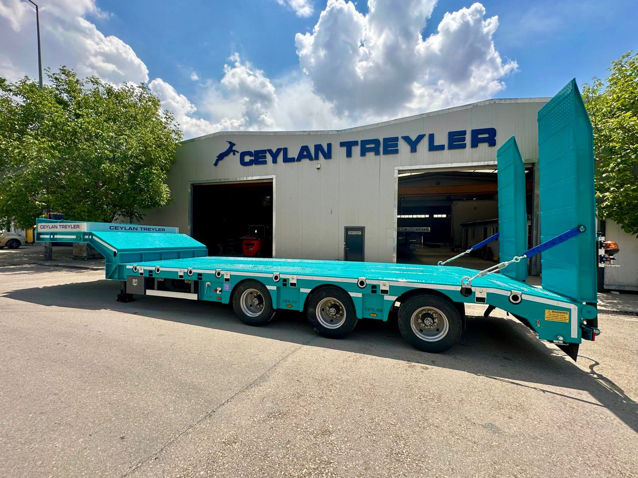 CEYLAN 3 AXLES STANDART & EXTENDABLE LOWBED - عربة منخفضة مسطحة نصف مقطورة: صورة 2 CEYLAN 3 AXLES STANDART & EXTENDABLE LOWBED - عربة منخفضة مسطحة نصف مقطورة: صورة 2