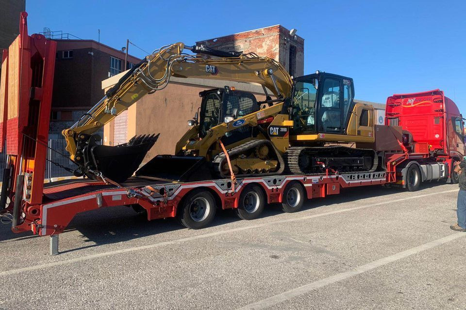 CEYLAN 3 AXLES STANDART & EXTENDABLE LOWBED - عربة منخفضة مسطحة نصف مقطورة: صورة 5 CEYLAN 3 AXLES STANDART & EXTENDABLE LOWBED - عربة منخفضة مسطحة نصف مقطورة: صورة 5