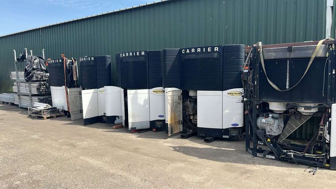 Diversen Vector 1800 Compleet en onderdelen Compressor ect - نصف مقطورة مُبرِّدة: صورة 5 Diversen Vector 1800 Compleet en onderdelen Compressor ect - نصف مقطورة مُبرِّدة: صورة 5
