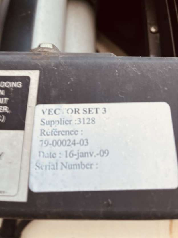 Diversen Vector 1800 Compleet en onderdelen Compressor ect - نصف مقطورة مُبرِّدة: صورة 4 Diversen Vector 1800 Compleet en onderdelen Compressor ect - نصف مقطورة مُبرِّدة: صورة 4