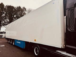 LAMBERET Vector 1850 7 cm wanden - نصف مقطورة مُبرِّدة: صورة 4 LAMBERET Vector 1850 7 cm wanden - نصف مقطورة مُبرِّدة: صورة 4