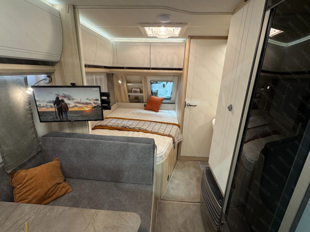 DE LUXE 400 SFe - كرفان سحب: صورة 3 DE LUXE 400 SFe - كرفان سحب: صورة 3