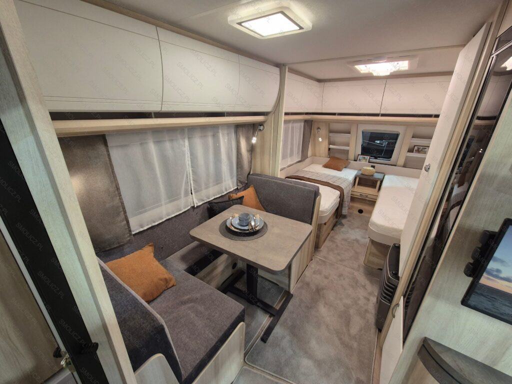 DE LUXE 460 SL - كرفان سحب: صورة 4 DE LUXE 460 SL - كرفان سحب: صورة 4