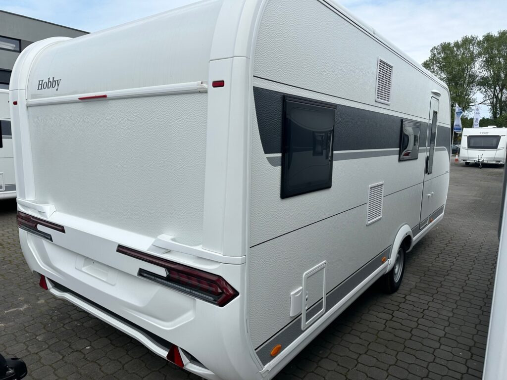 DE LUXE 545 KMF 2024 - كرفان سحب: صورة 3 DE LUXE 545 KMF 2024 - كرفان سحب: صورة 3