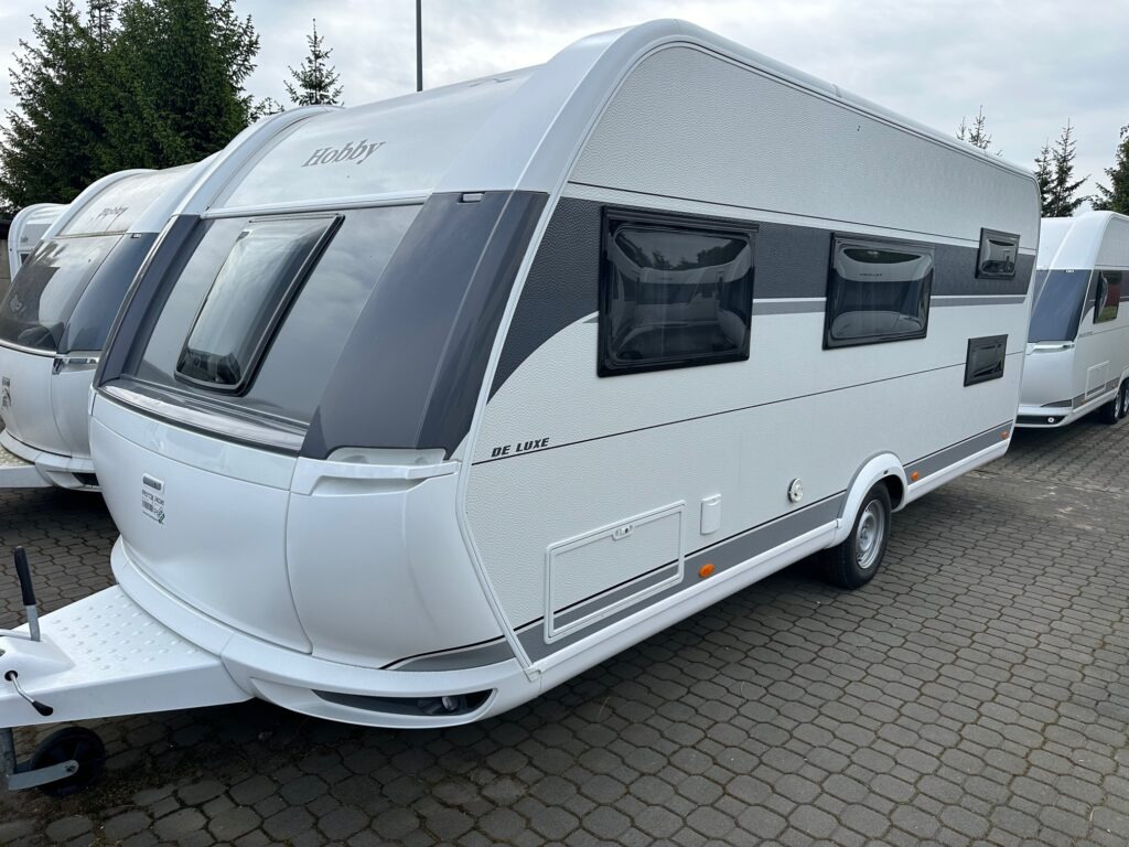 DE LUXE 545 KMF 2024 - كرفان سحب: صورة 1 DE LUXE 545 KMF 2024 - كرفان سحب: صورة 1