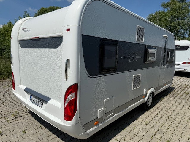 Hobby 545 KMF DE LUXE EDITION 2016 - كرفان سحب: صورة 4 Hobby 545 KMF DE LUXE EDITION 2016 - كرفان سحب: صورة 4