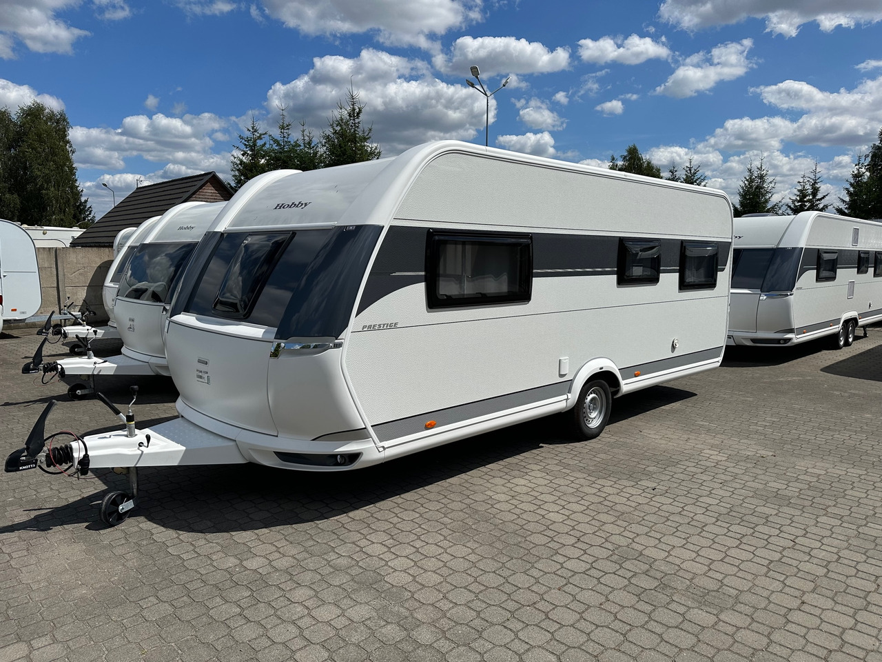 Hobby 560 UL Prestige 2023 - كرفان سحب: صورة 1 Hobby 560 UL Prestige 2023 - كرفان سحب: صورة 1