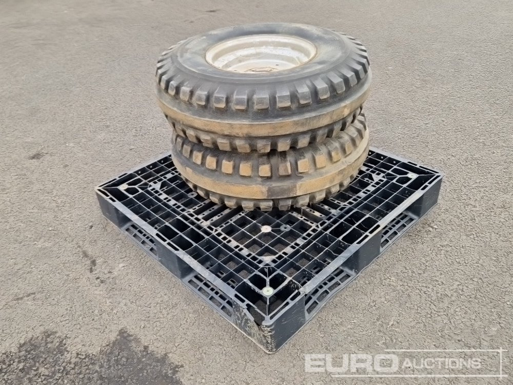 10.00-16 Tyre & Rim to suit Massey Ferguson (2 of) - إطارات: صورة 3 10.00-16 Tyre & Rim to suit Massey Ferguson (2 of) - إطارات: صورة 3