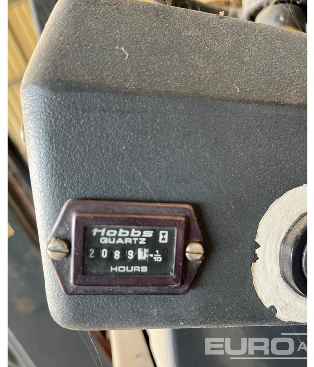 2000 Moffett Mounty M2003 - رافعة شوكية: صورة 4 2000 Moffett Mounty M2003 - رافعة شوكية: صورة 4