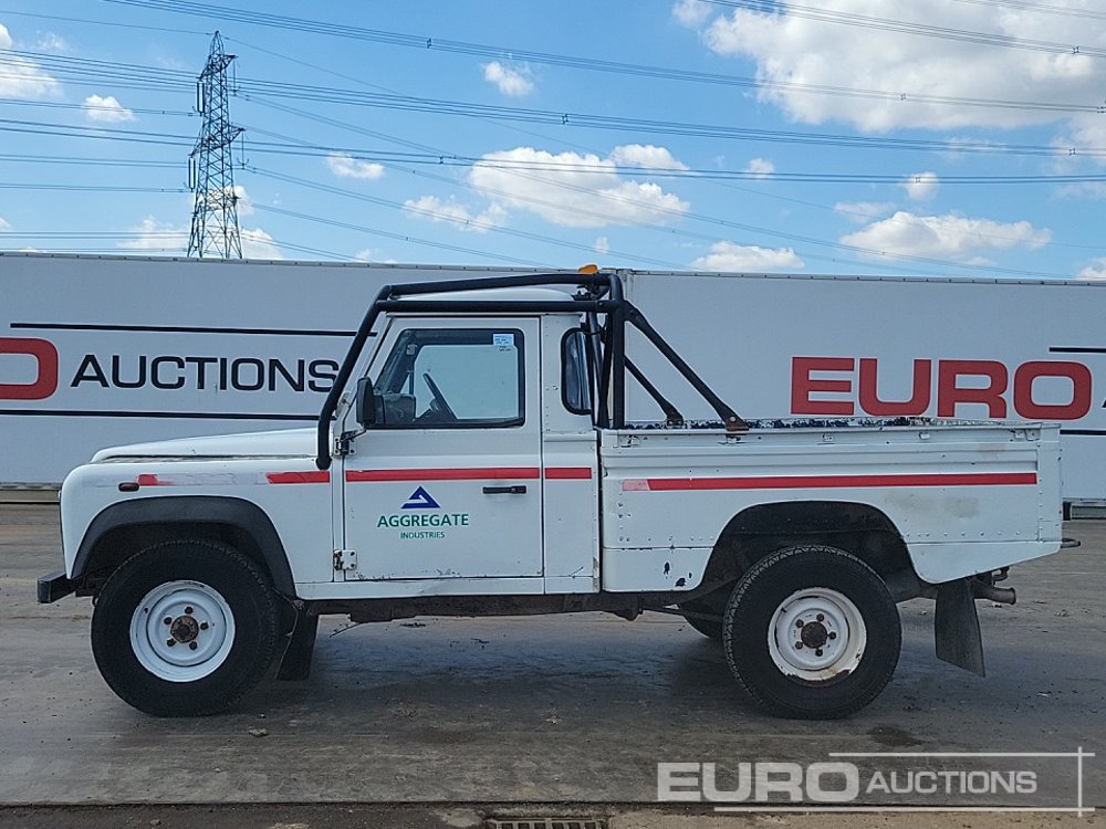 2001 Land Rover Defender - شاحنة البيك أب: صورة 2 2001 Land Rover Defender - شاحنة البيك أب: صورة 2